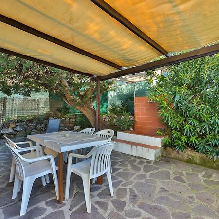 Appartamenti Casa Sant'Andrea - Goelba ภายนอก รูปภาพ