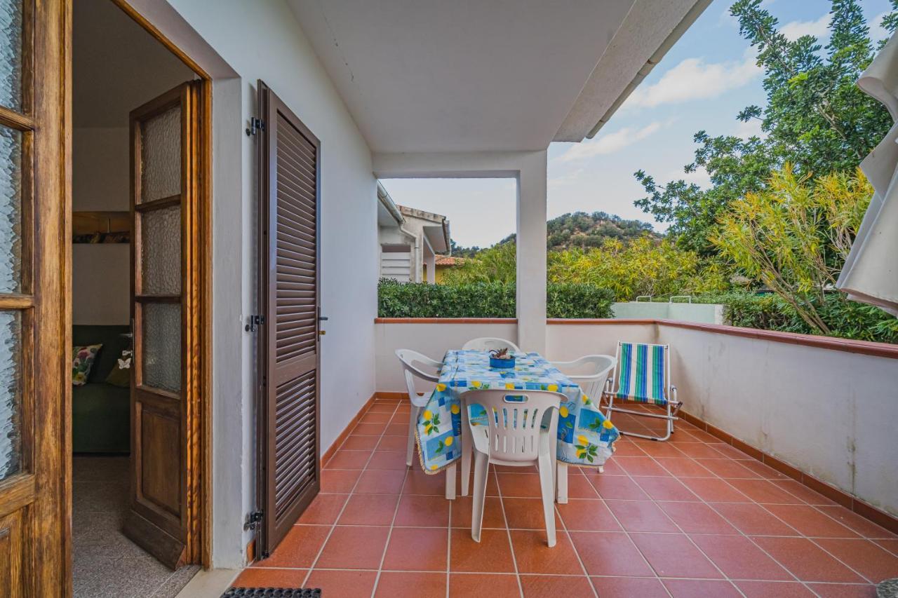 Appartamenti Casa Sant'Andrea - Goelba ภายนอก รูปภาพ