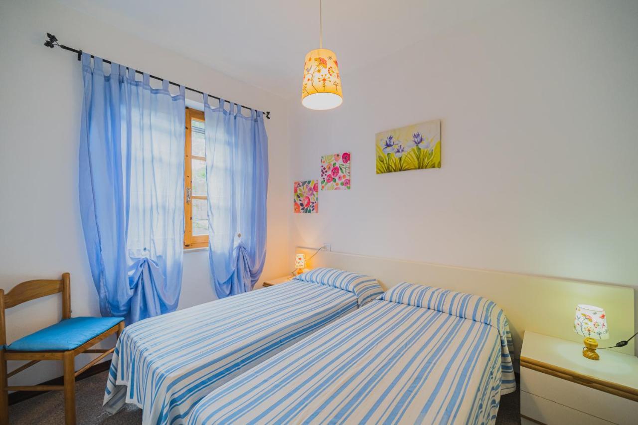 Appartamenti Casa Sant'Andrea - Goelba ภายนอก รูปภาพ