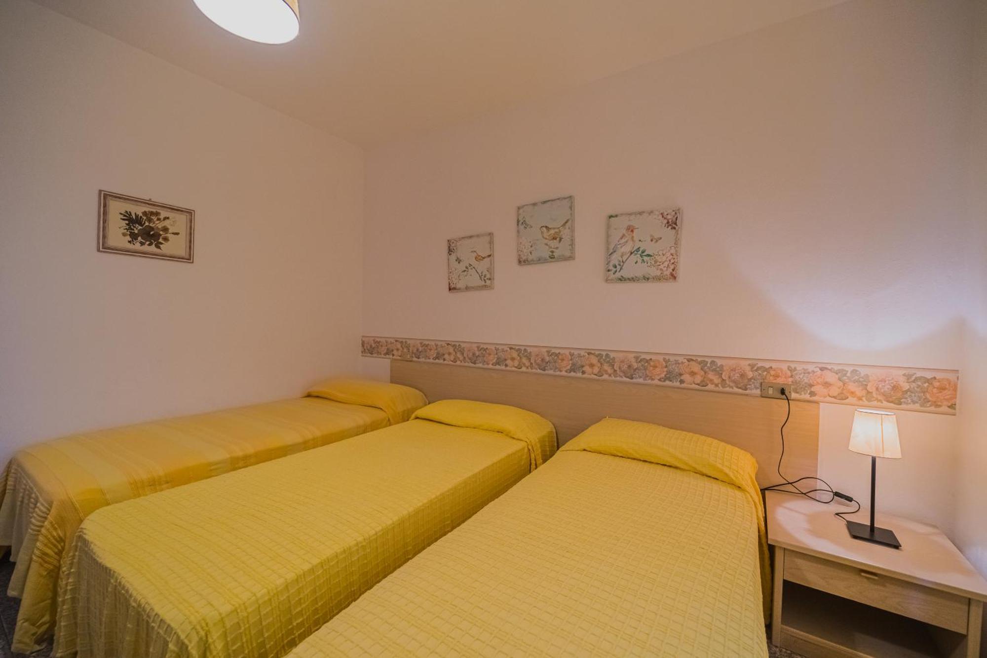 Appartamenti Casa Sant'Andrea - Goelba ภายนอก รูปภาพ