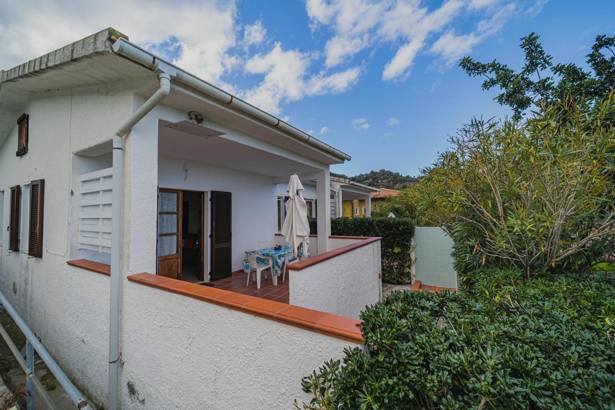 Appartamenti Casa Sant'Andrea - Goelba ภายนอก รูปภาพ