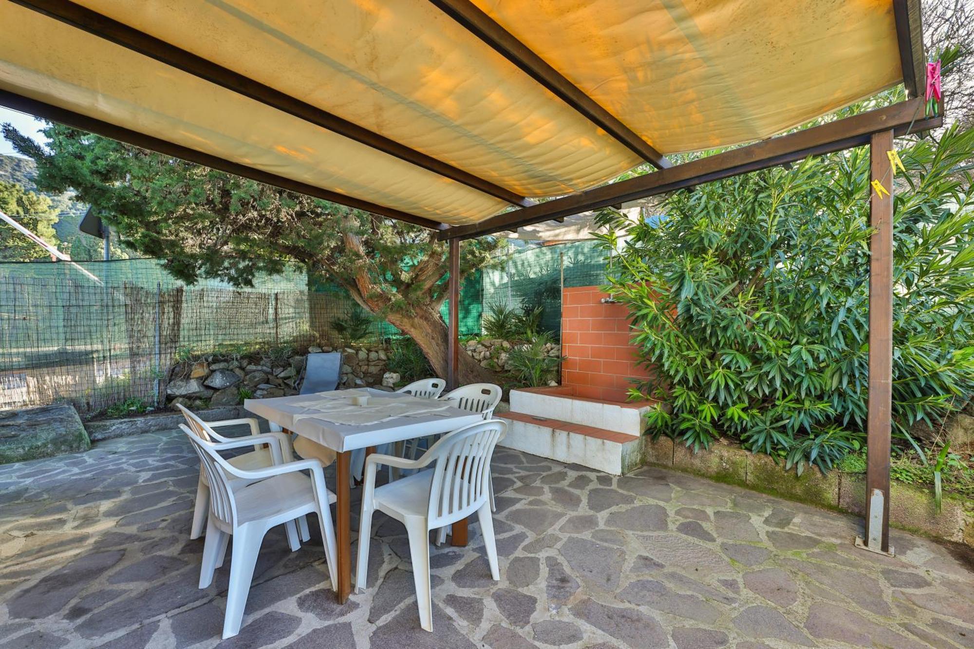 Appartamenti Casa Sant'Andrea - Goelba ภายนอก รูปภาพ