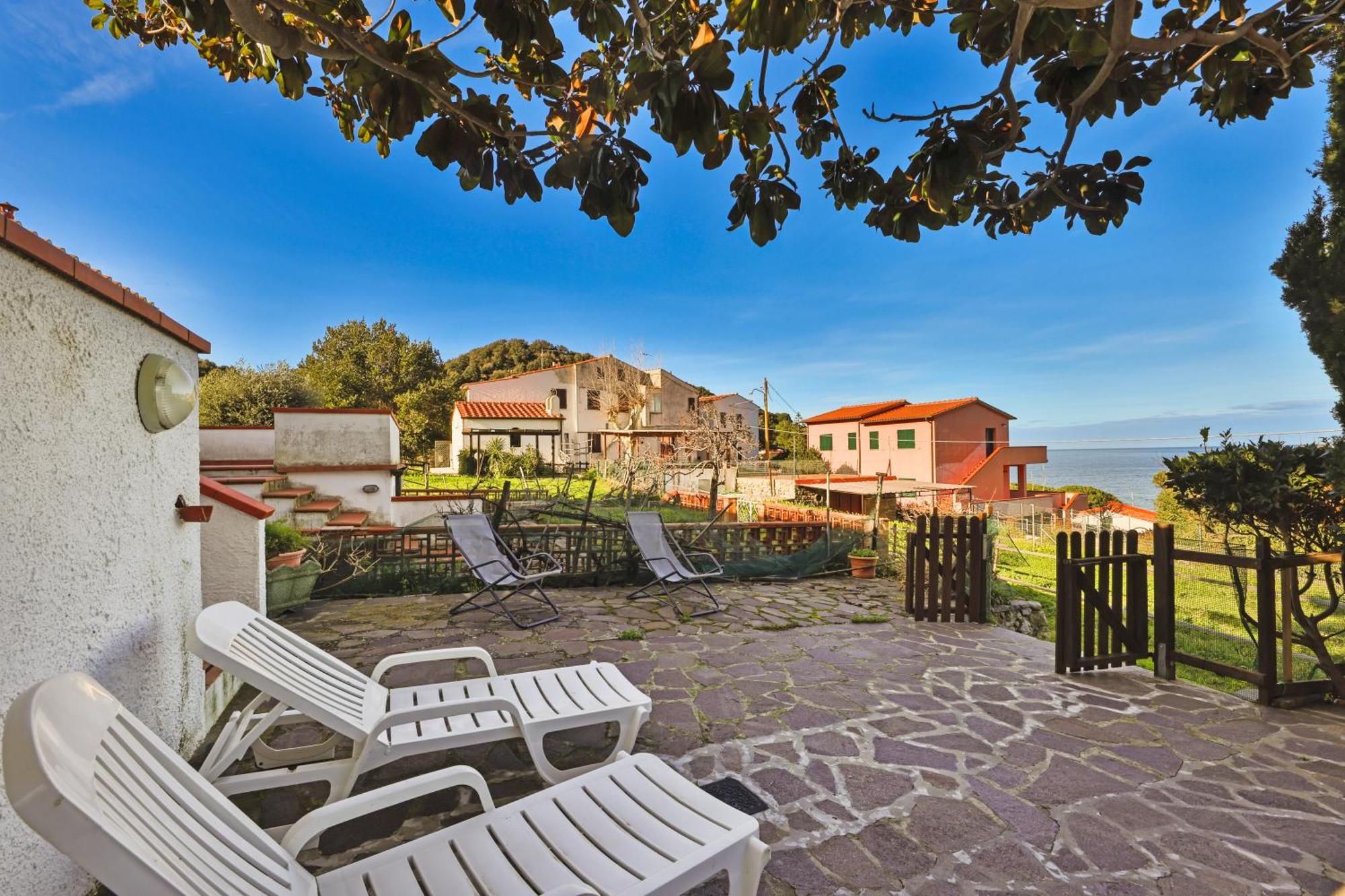 Appartamenti Casa Sant'Andrea - Goelba ภายนอก รูปภาพ