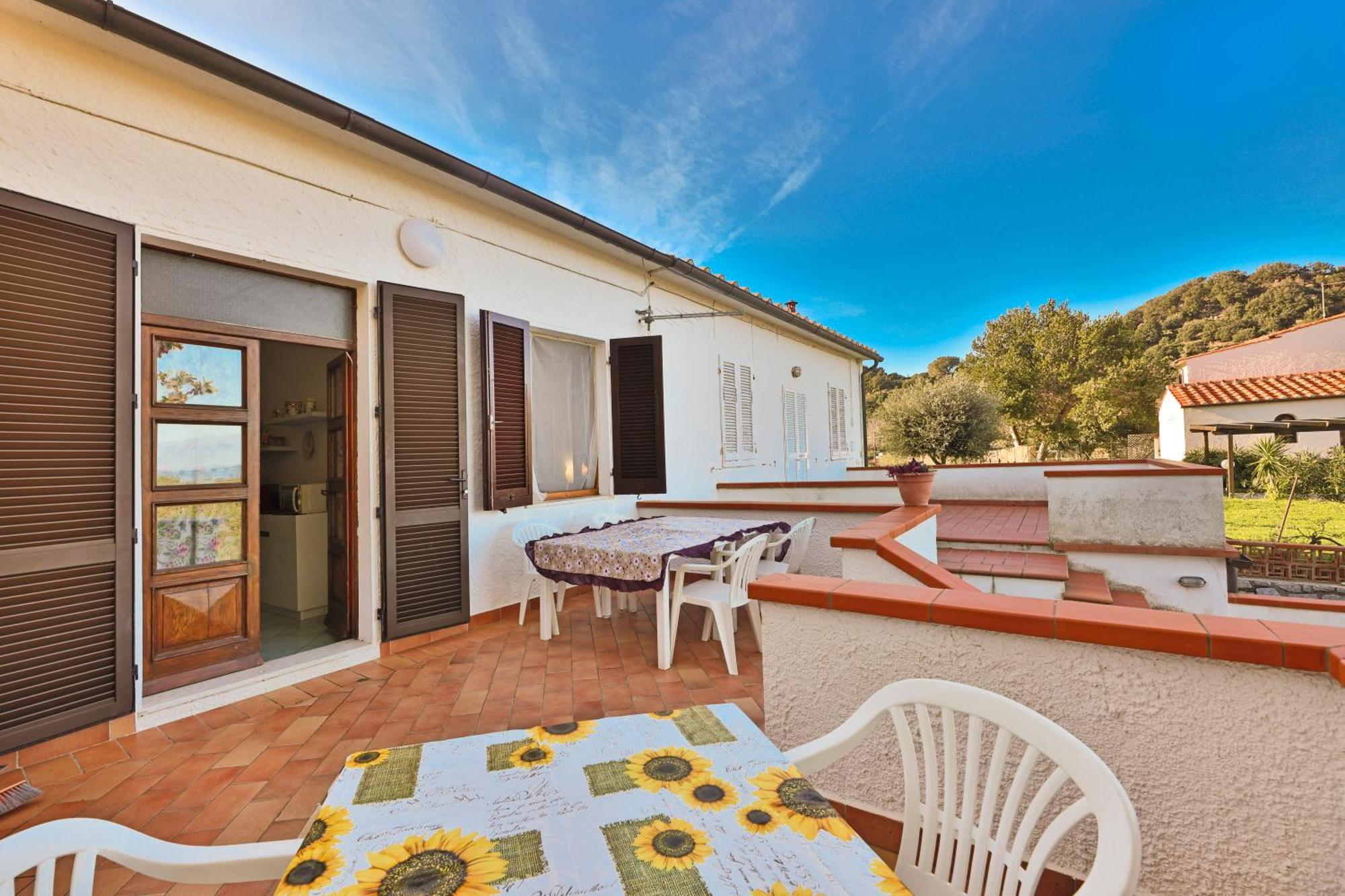 Appartamenti Casa Sant'Andrea - Goelba ภายนอก รูปภาพ