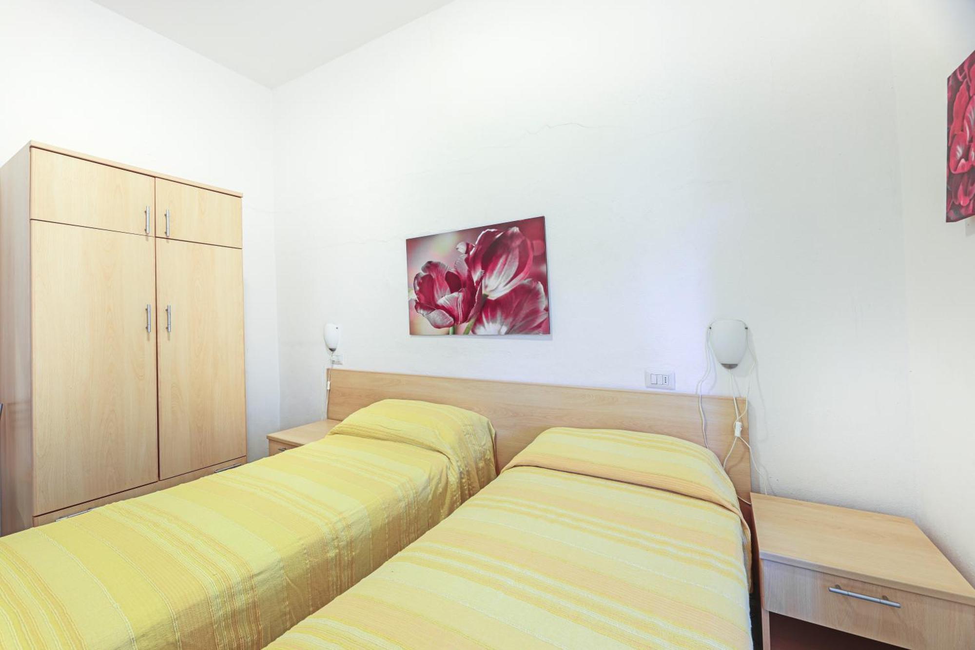 Appartamenti Casa Sant'Andrea - Goelba ภายนอก รูปภาพ